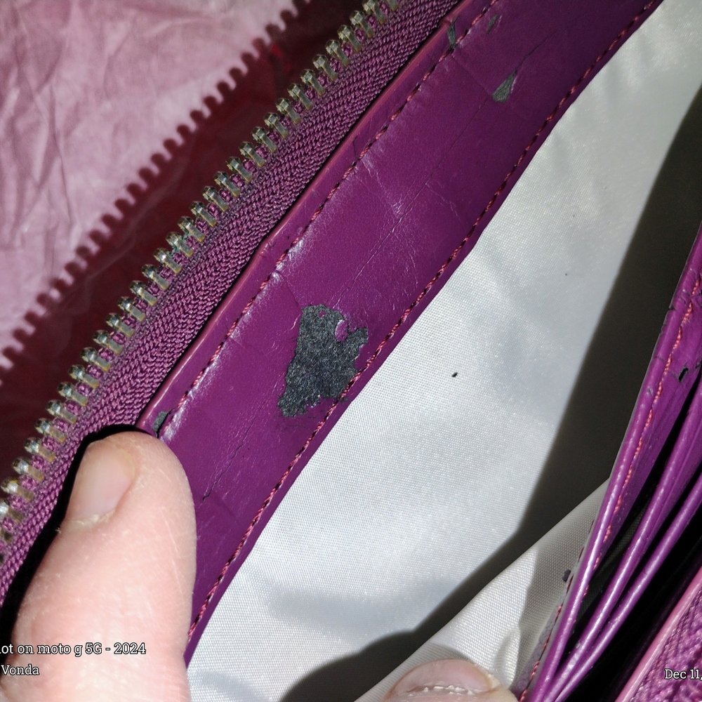 Vintage Soho Trifold Coach Fuchsia Leather Wallet - Picture 6 of 6